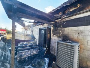 Store owners grateful: 11